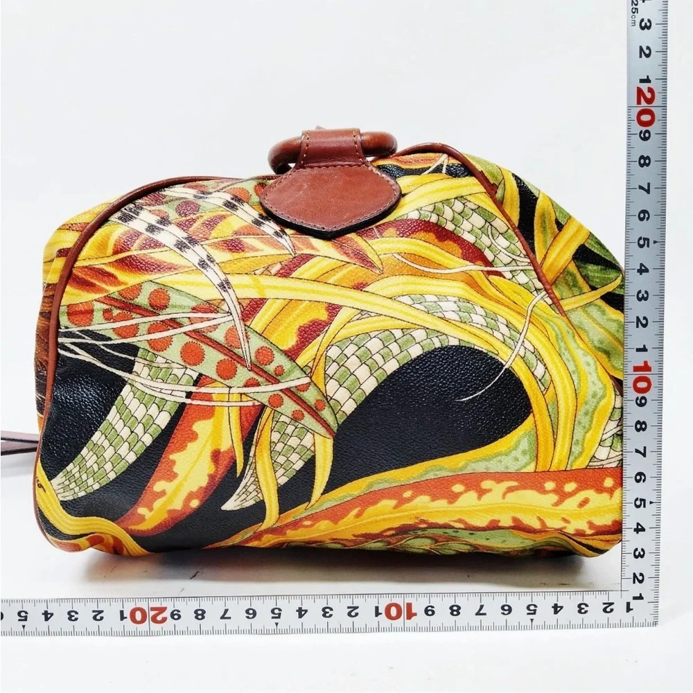 Salvatore Ferragamo Black Jungle Print Shoulder Bag with attached makeup bag - Picture 3 of 17